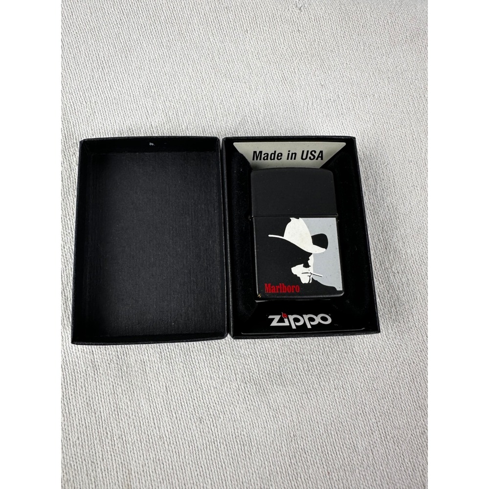 1992‎ Marlboro Zippo Black & Red COWBOY SILHOUETTE Box & Papers